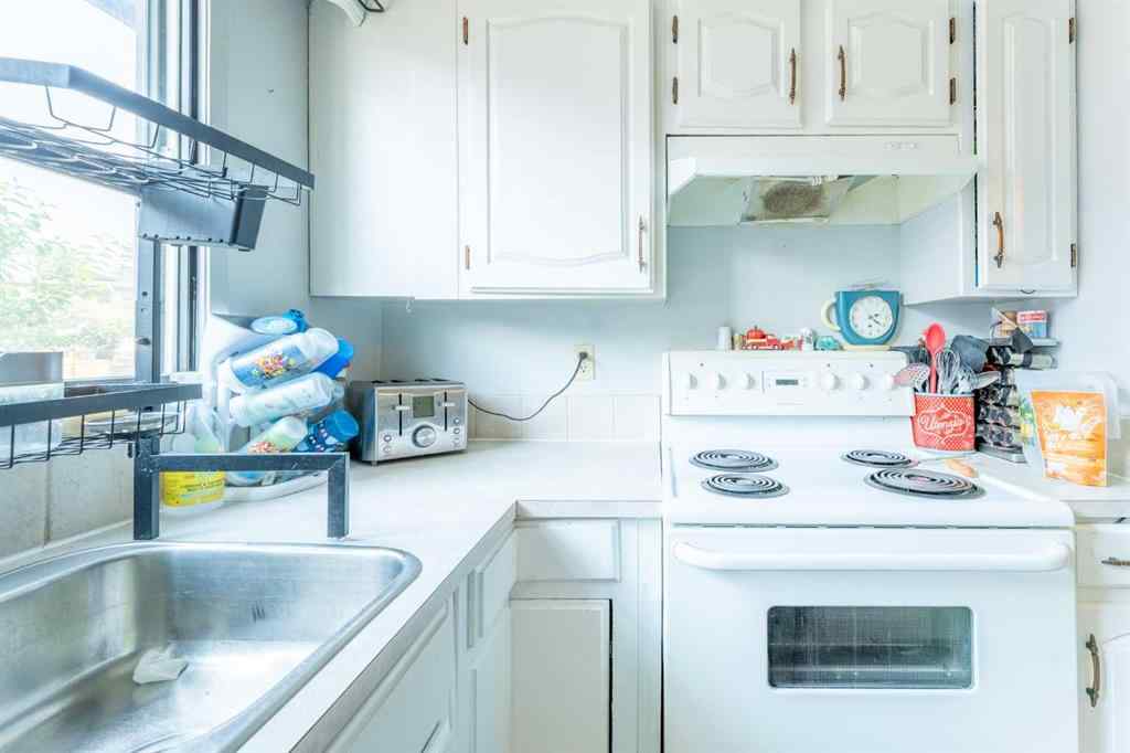 MLS® A2244939 - 53 Beaconsfield Crescent NW in Beddington Heights Calgary, Residential