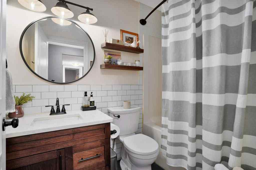 MLS® A2244940 - 7 Woodrow Close  in Westlake Red Deer, Residential