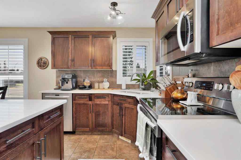 MLS® A2244940 - 7 Woodrow Close  in Westlake Red Deer, Residential