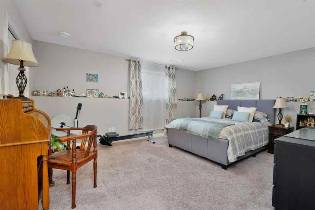 MLS® A2244940 - 7 Woodrow Close  in Westlake Red Deer, Residential