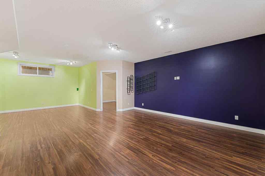 MLS® A2244957 - 6 Kingsland Way SE in Kings Heights Airdrie, Residential