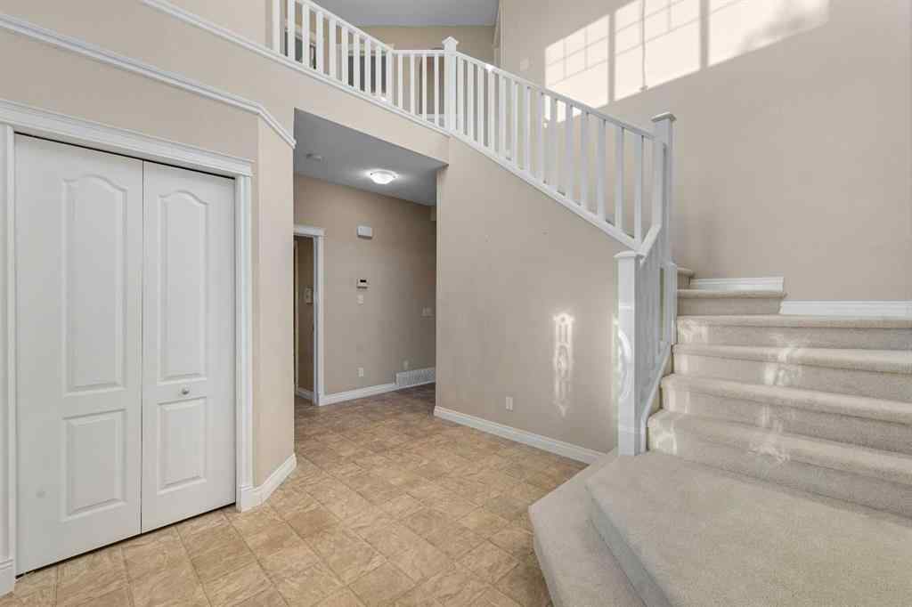 MLS® A2244957 - 6 Kingsland Way SE in Kings Heights Airdrie, Residential