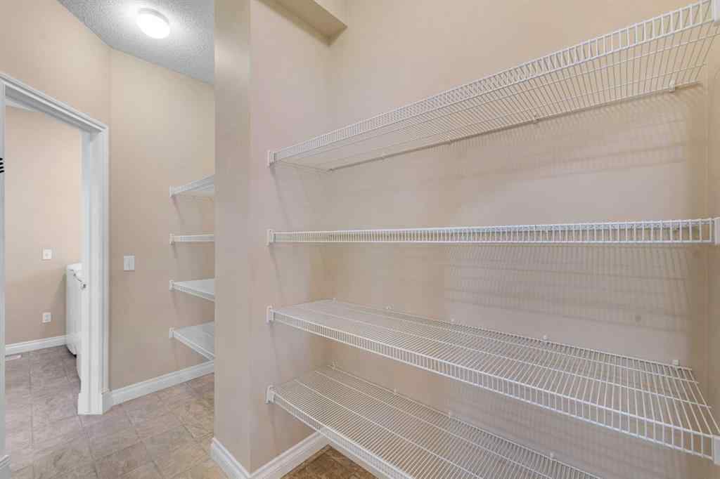 MLS® A2244957 - 6 Kingsland Way SE in Kings Heights Airdrie, Residential