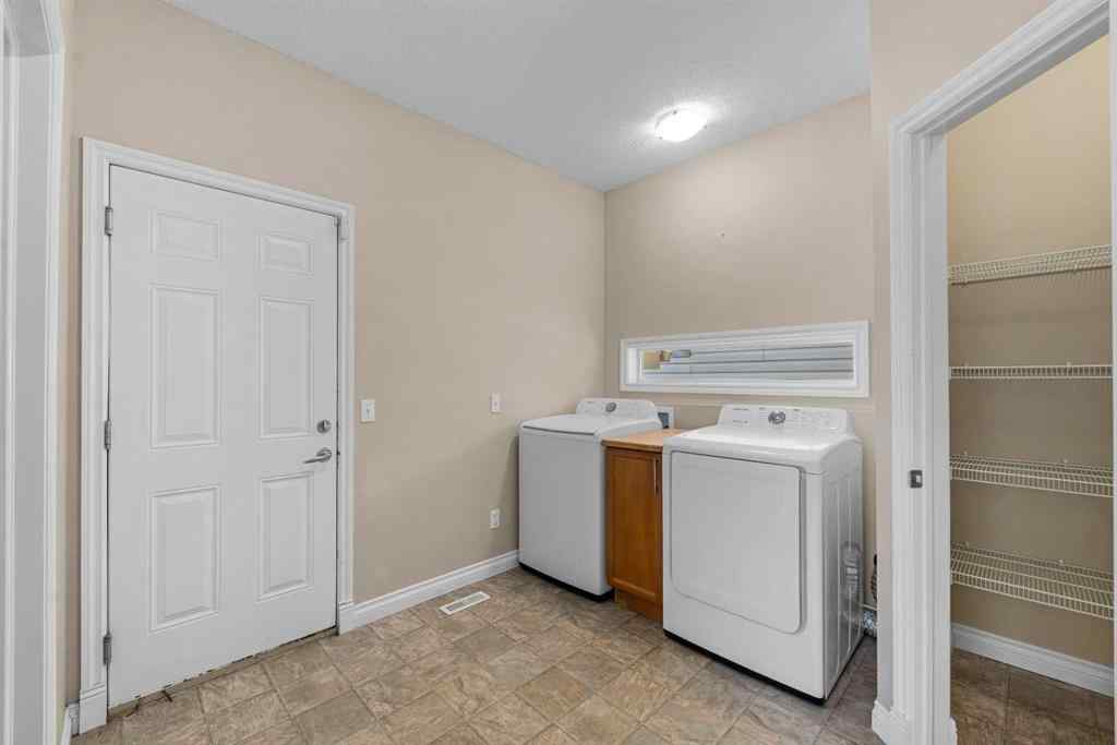 MLS® A2244957 - 6 Kingsland Way SE in Kings Heights Airdrie, Residential