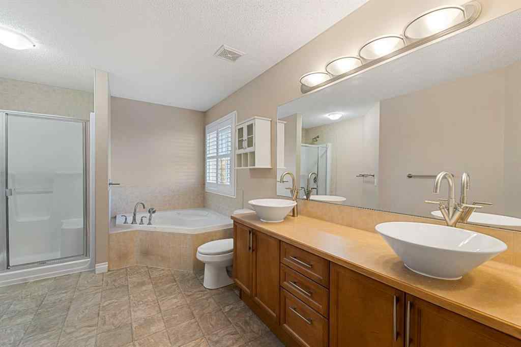 MLS® A2244957 - 6 Kingsland Way SE in Kings Heights Airdrie, Residential
