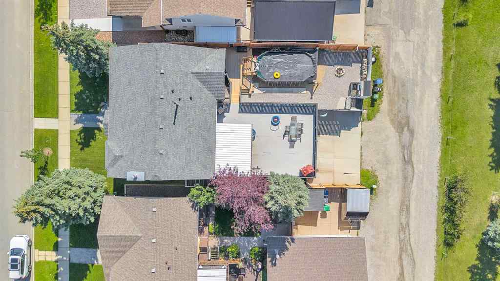 MLS® A2244976 - 20 Westland Gate  in Westridge Okotoks, Residential