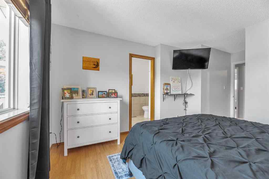 MLS® A2244976 - 20 Westland Gate  in Westridge Okotoks, Residential