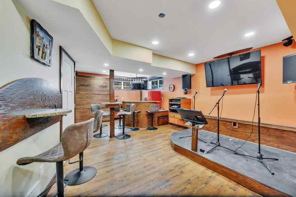 MLS® A2244987 - Unit #5 5301 Windward Place  in Newport Sylvan Lake, Residential