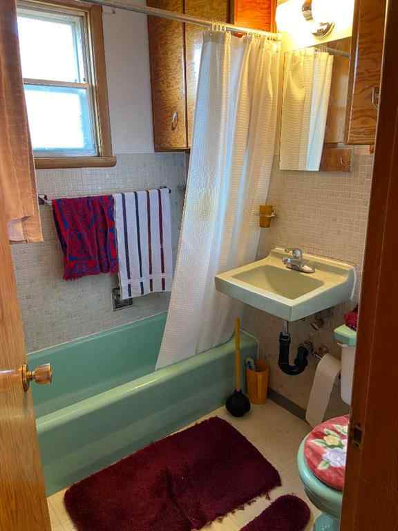 MLS® A2244992 - 629 Stafford Drive N in Senator Buchanan Lethbridge, Residential