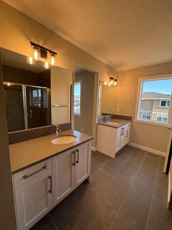 MLS® A2245000 - 123 Waterford Manor  in Waterford Chestermere, Residential