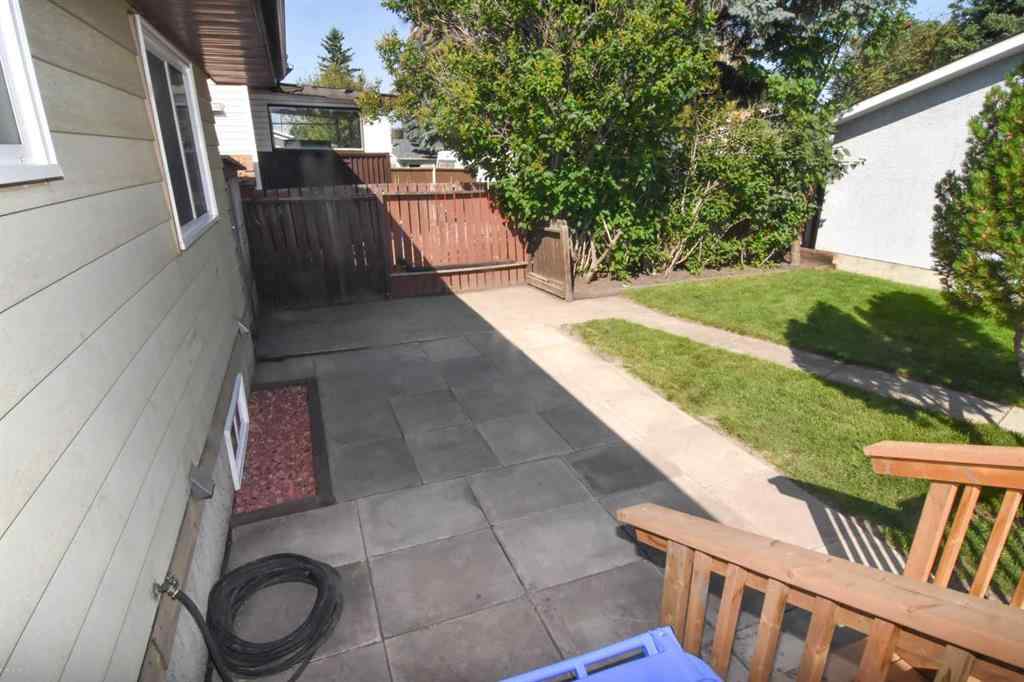 MLS® A2245003 - 904 Abbotsford Drive NE in Abbeydale Calgary, Residential
