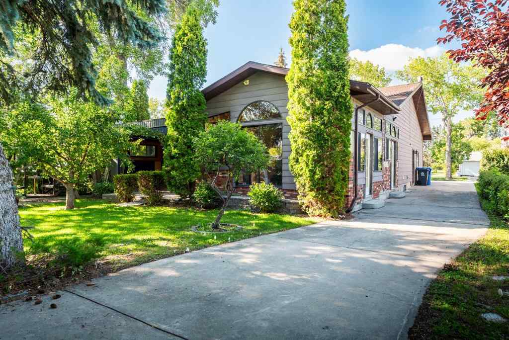 MLS® A2245006 - 729 1 Street NE in NONE Three Hills, Residential