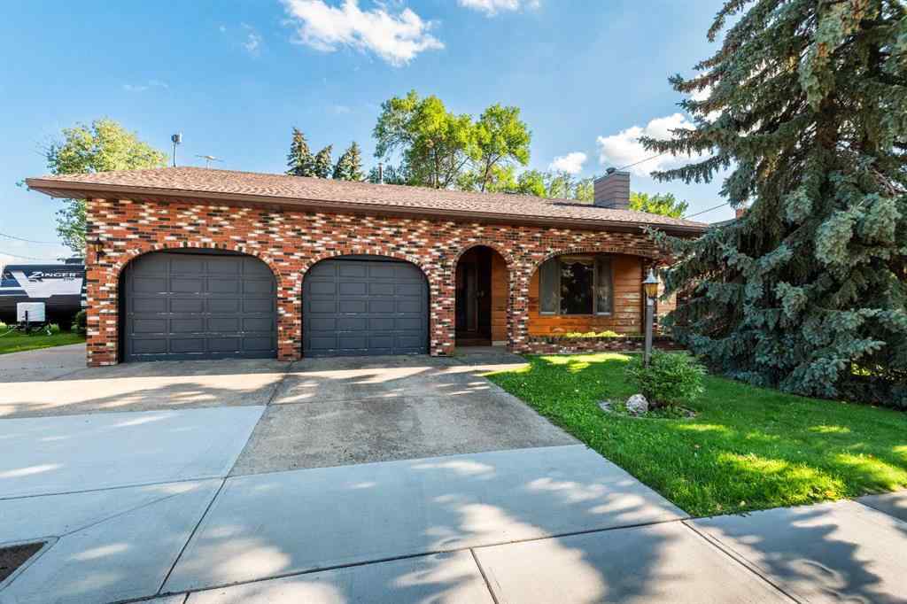 MLS® A2245006 - 729 1 Street NE in NONE Three Hills, Residential