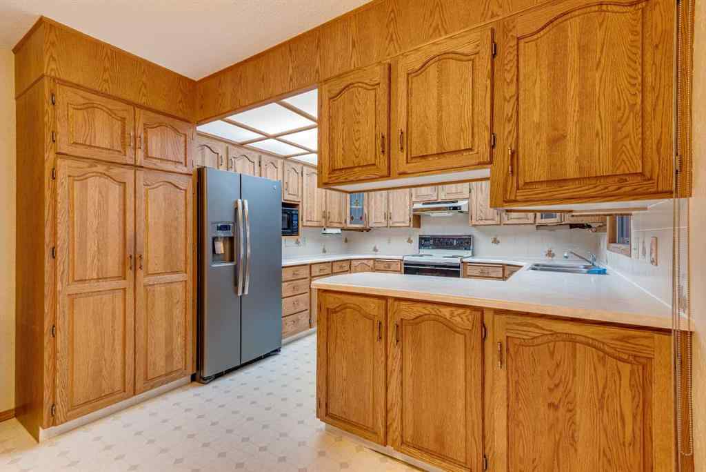 MLS® A2245006 - 729 1 Street NE in NONE Three Hills, Residential