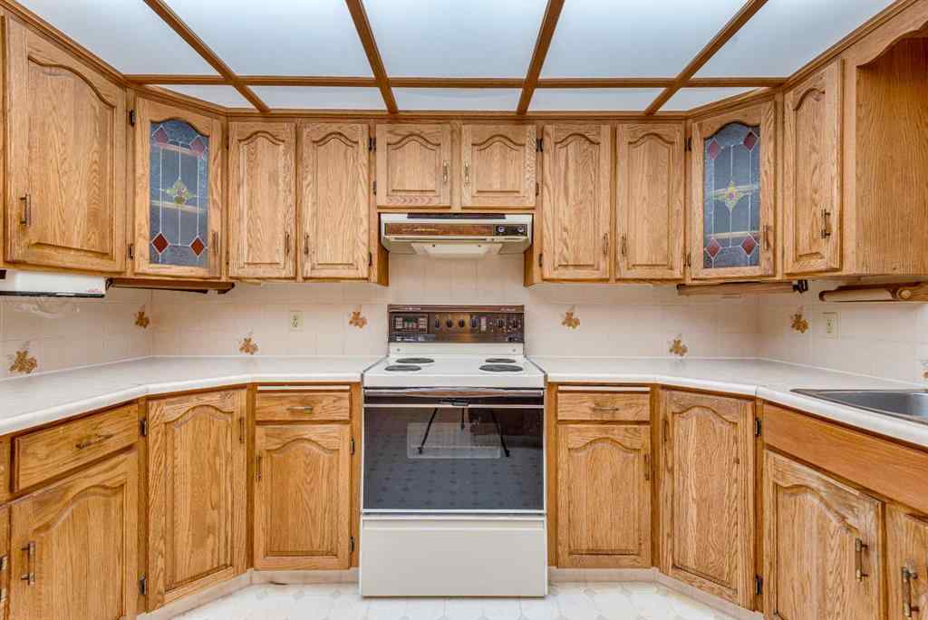 MLS® A2245006 - 729 1 Street NE in NONE Three Hills, Residential