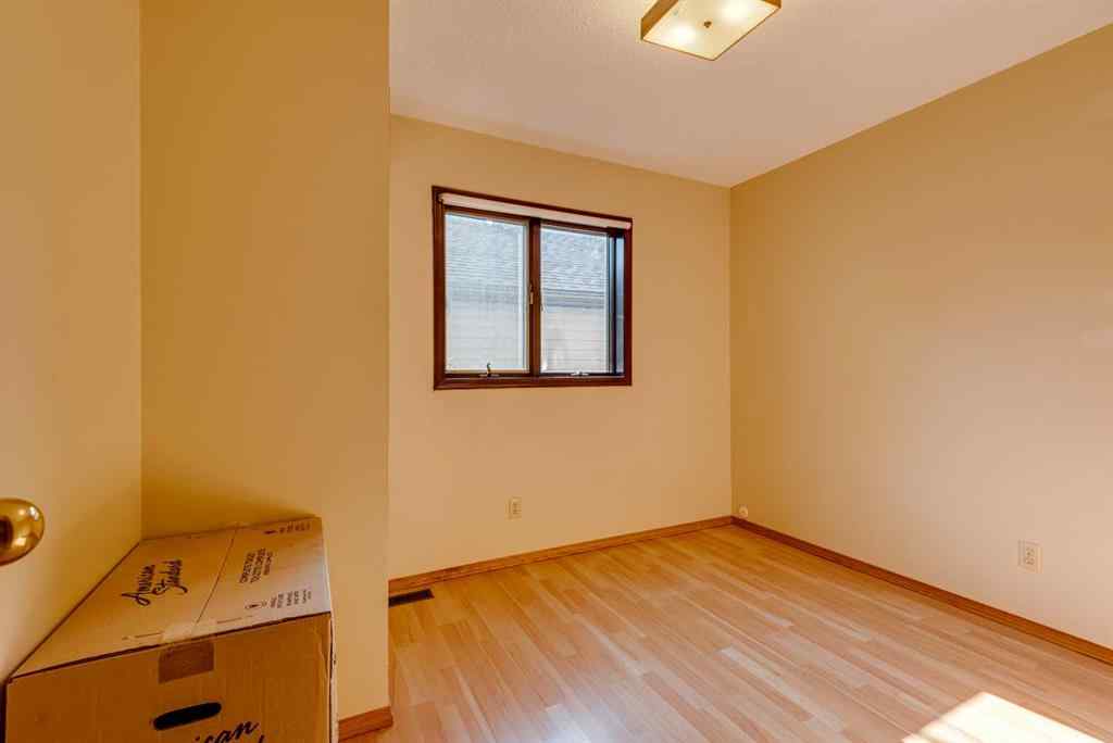 MLS® A2245006 - 729 1 Street NE in NONE Three Hills, Residential