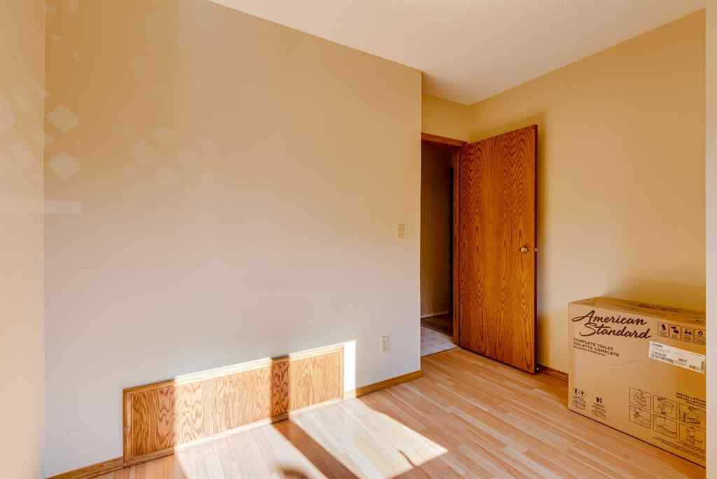 MLS® A2245006 - 729 1 Street NE in NONE Three Hills, Residential