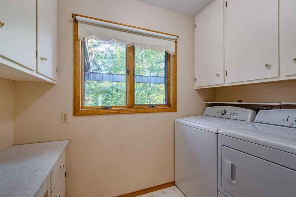MLS® A2245006 - 729 1 Street NE in NONE Three Hills, Residential