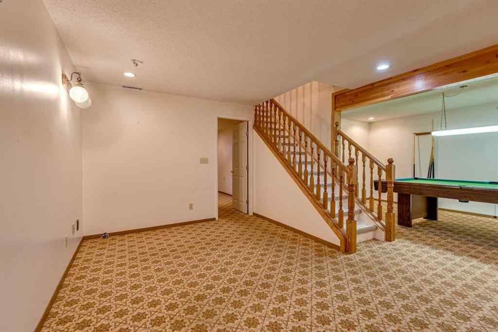 MLS® A2245006 - 729 1 Street NE in NONE Three Hills, Residential