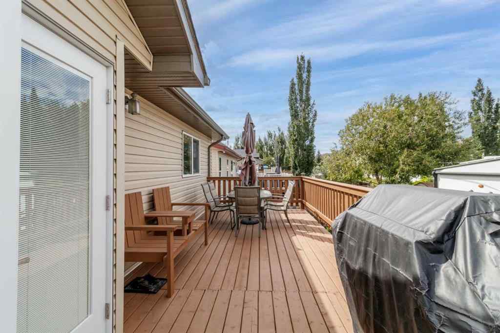 MLS® A2245017 - 57 Pine Crescent  in Panorama Estates Blackfalds, Residential