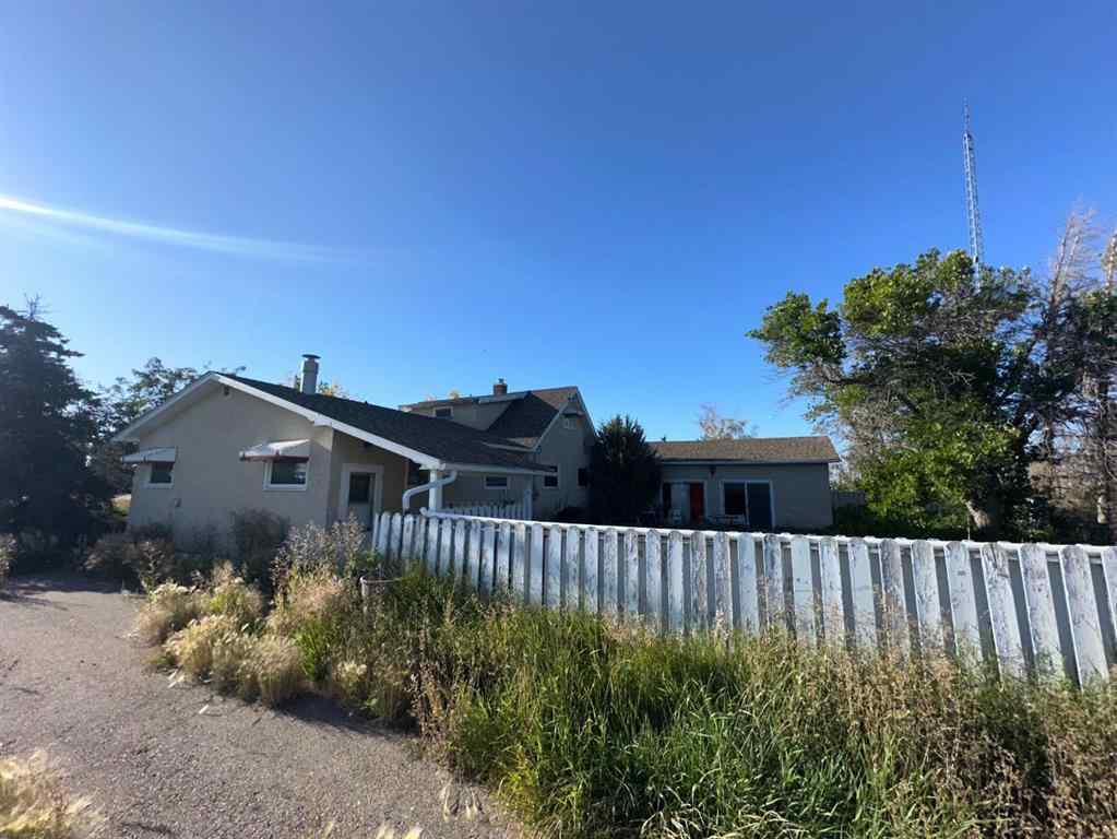MLS® A2245019 - 230049 Township Road 314   in NONE Rural Kneehill County, Residential