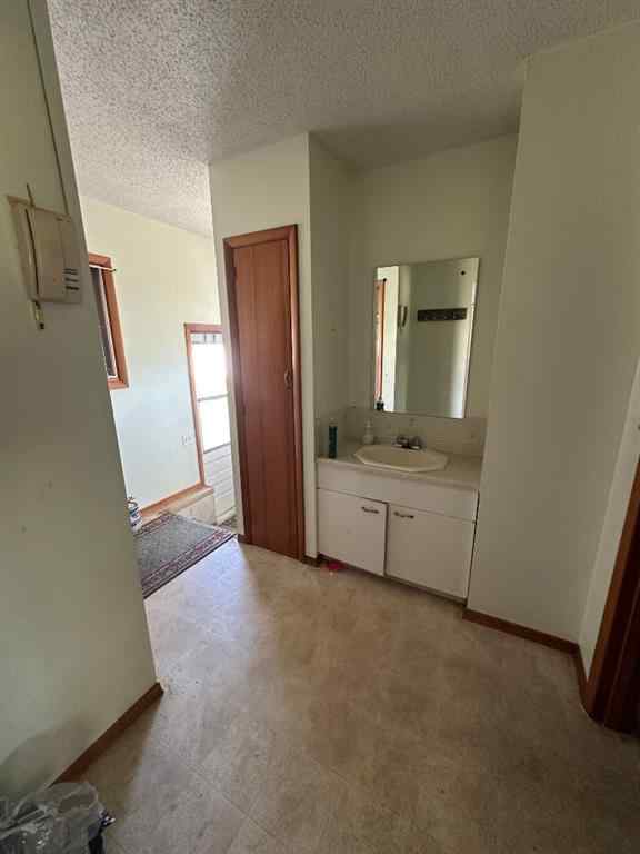 MLS® A2245019 - 230049 Township Road 314   in NONE Rural Kneehill County, Residential