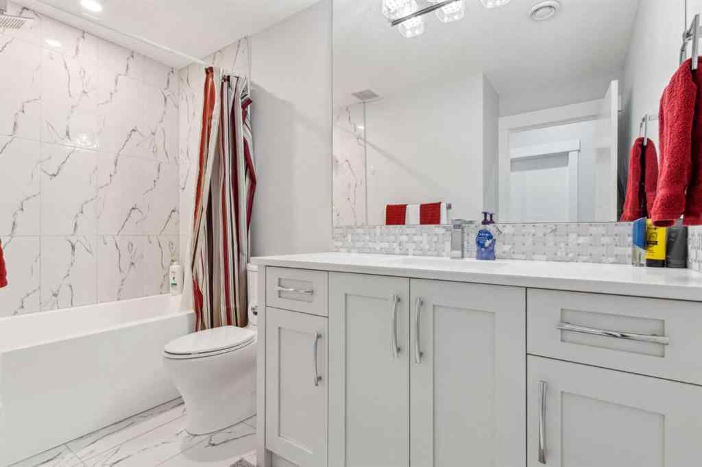 MLS® A2245027 - 3717 41 Street SW in Glenbrook Calgary, Residential
