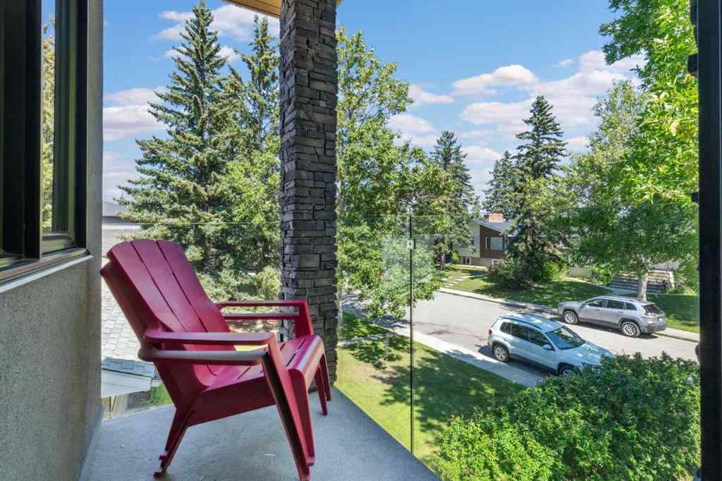 MLS® A2245027 - 3717 41 Street SW in Glenbrook Calgary, Residential