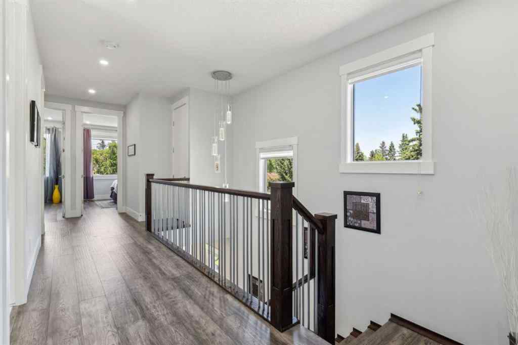 MLS® A2245027 - 3717 41 Street SW in Glenbrook Calgary, Residential