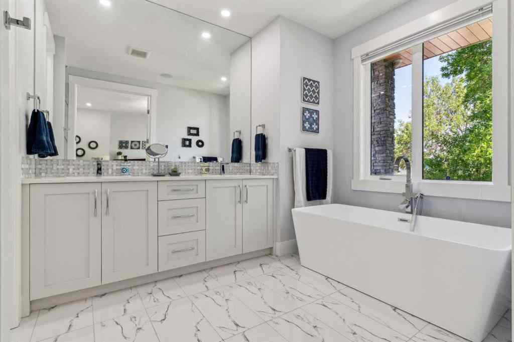 MLS® A2245027 - 3717 41 Street SW in Glenbrook Calgary, Residential