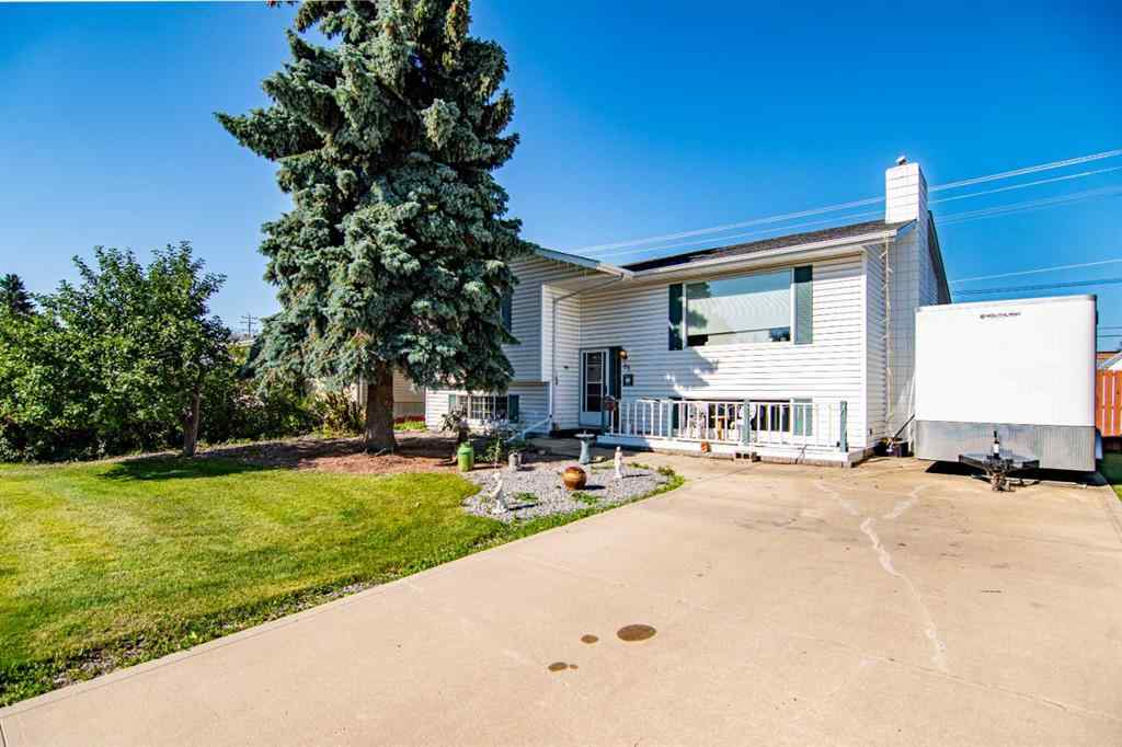MLS® A2245031 - 84 Pearson Crescent  in Pines Red Deer, Residential