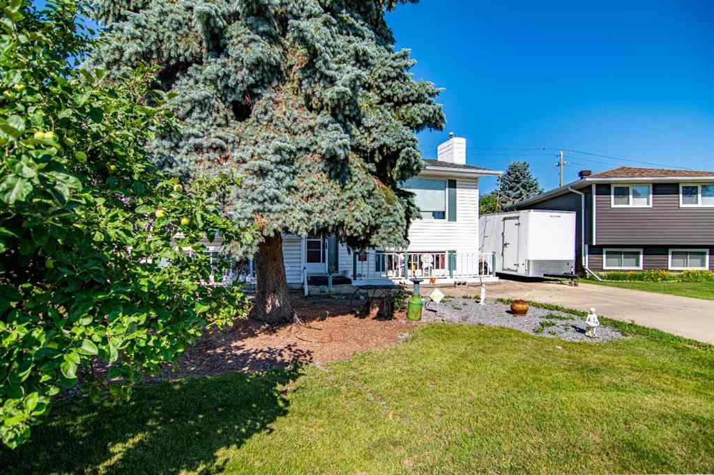 MLS® A2245031 - 84 Pearson Crescent  in Pines Red Deer, Residential