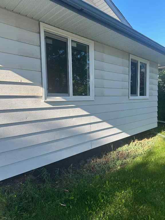 MLS® A2245032 - 626 Rundleside Drive  in Rundle Calgary, Residential