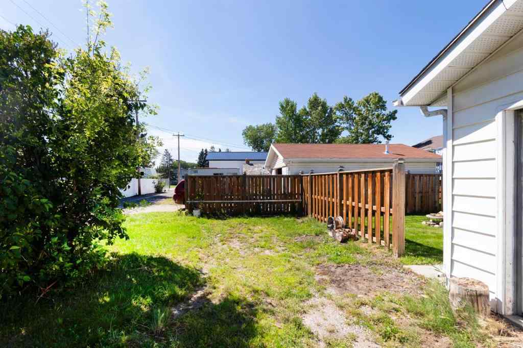 MLS® A2245033 - 2141 19 Avenue  in NONE Didsbury, Residential
