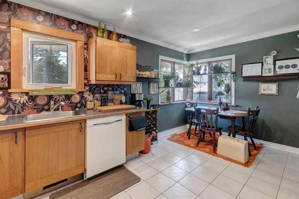 MLS® A2245033 - 2141 19 Avenue  in NONE Didsbury, Residential