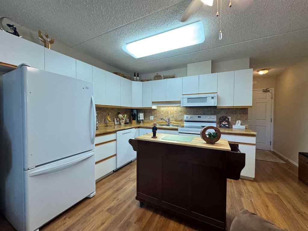 MLS® A2245035 - Unit #202 4522 47a Avenue  in Downtown Red Deer Red Deer, Residential
