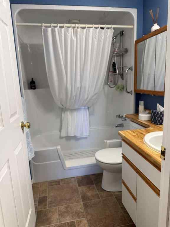 MLS® A2245035 - Unit #202 4522 47a Avenue  in Downtown Red Deer Red Deer, Residential