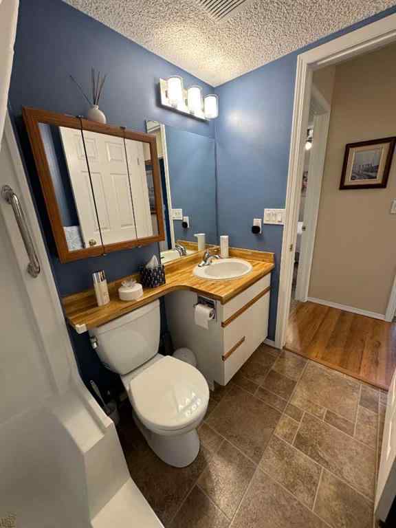 MLS® A2245035 - Unit #202 4522 47a Avenue  in Downtown Red Deer Red Deer, Residential