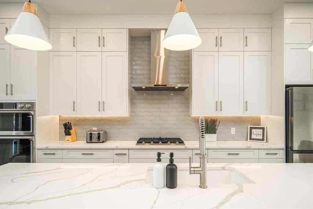 MLS® A2245039 - 2827 Cochrane Road NW in Banff Trail Calgary, Residential