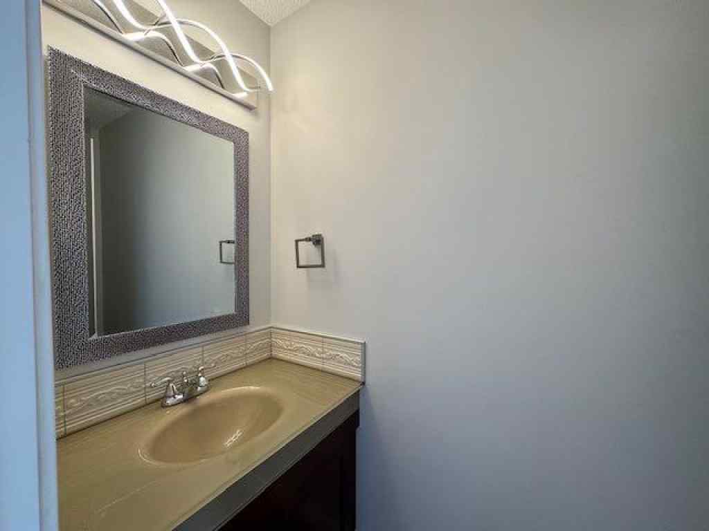 MLS® A2245051 - Unit #525 457 Collinge Road  in Hillcrest Hinton, Residential