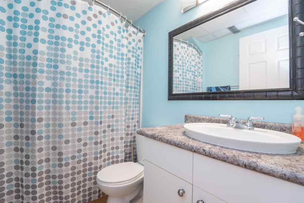 MLS® A2245072 - 4831 52 Avenue  in NONE Eckville, Residential