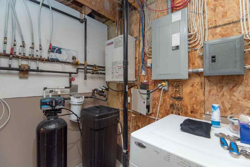 MLS® A2245072 - 4831 52 Avenue  in NONE Eckville, Residential