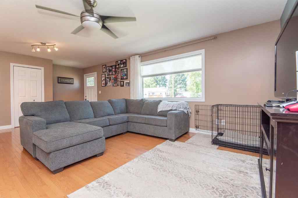MLS® A2245072 - 4831 52 Avenue  in NONE Eckville, Residential