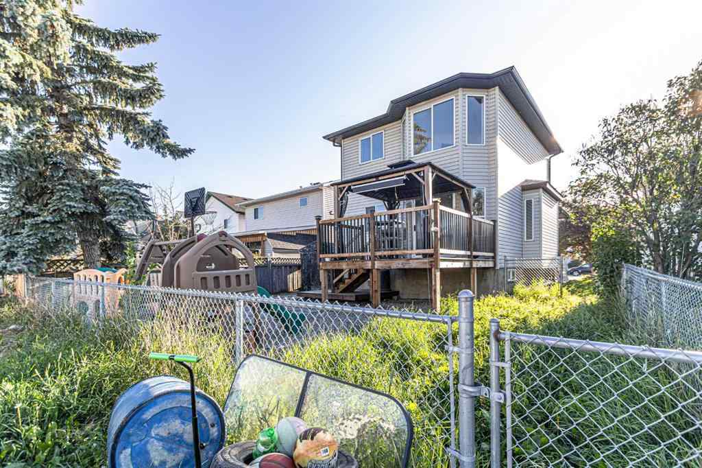 MLS® A2245073 - 61 Applemont Place SE in Applewood Park Calgary, Residential