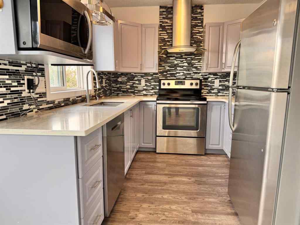 MLS® A2245073 - 61 Applemont Place SE in Applewood Park Calgary, Residential