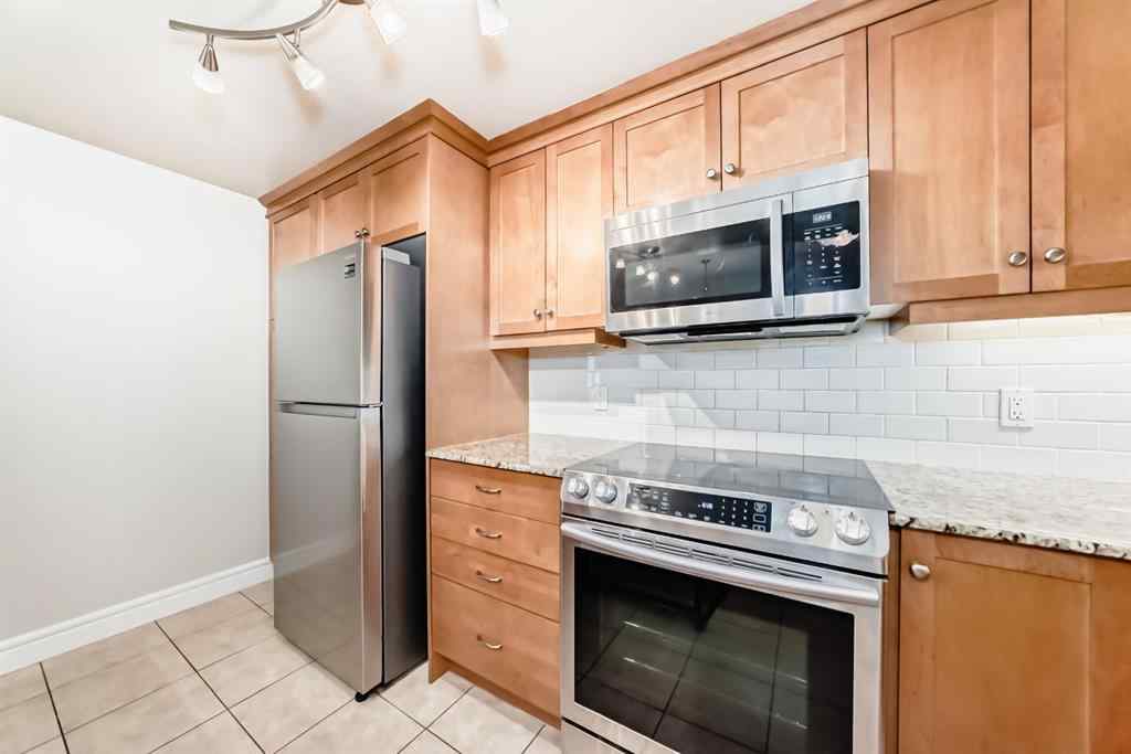 MLS® A2245083 - Unit #701 920 5 Avenue SW in Downtown West End Calgary, Residential