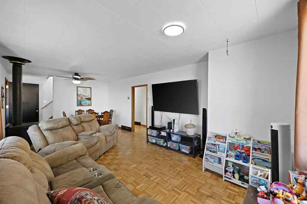 MLS® A2245085 - 339 3 Street  in NONE Irricana, Residential
