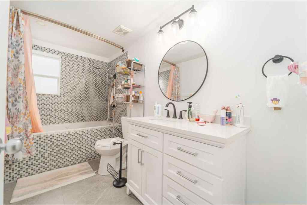 MLS® A2245092 - 14 Heritage Circle W in Heritage Heights Lethbridge, Residential