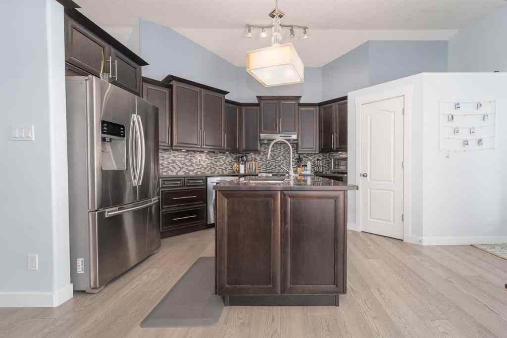 MLS® A2245092 - 14 Heritage Circle W in Heritage Heights Lethbridge, Residential