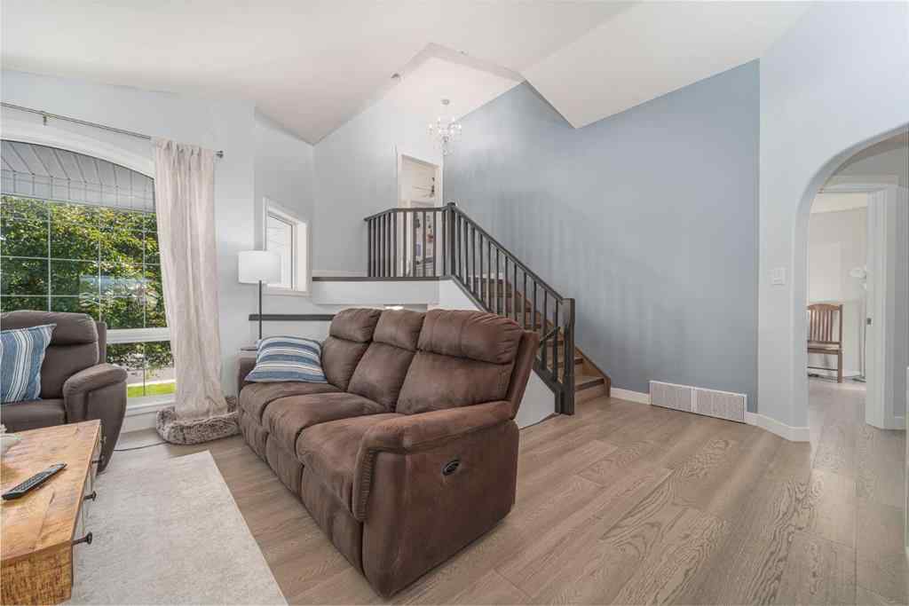 MLS® A2245092 - 14 Heritage Circle W in Heritage Heights Lethbridge, Residential
